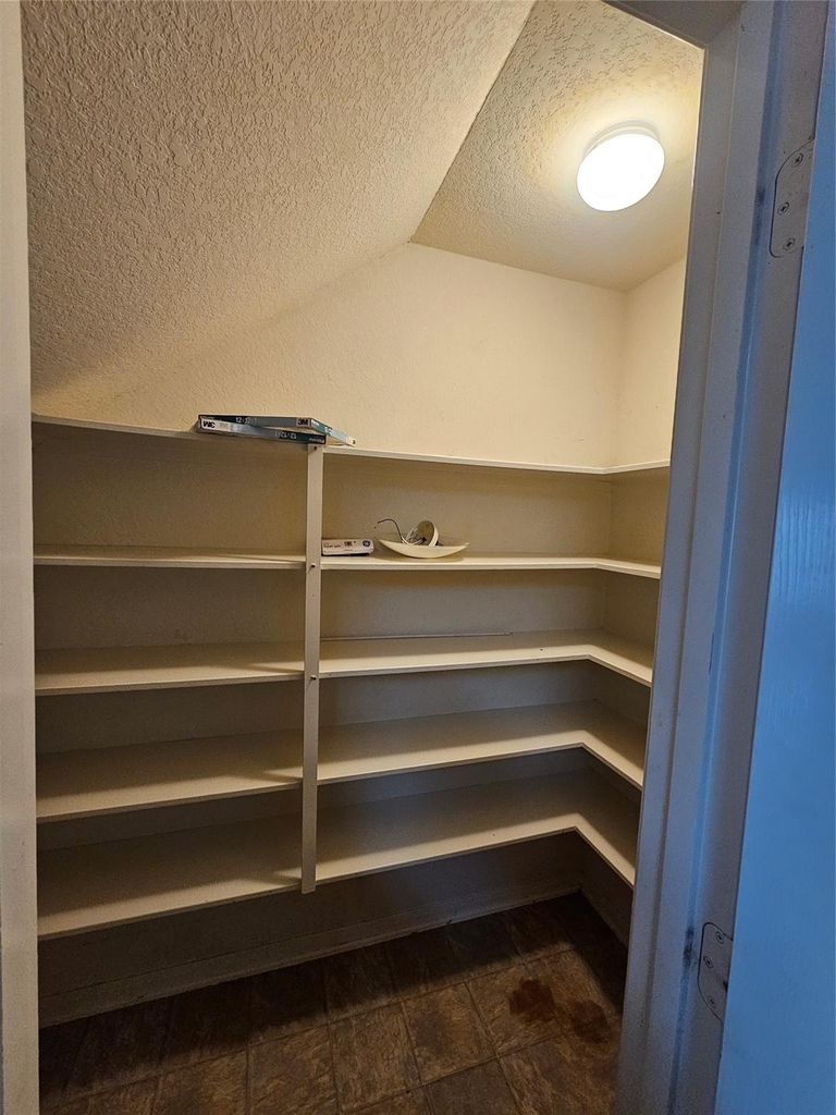 11015 Walkup Way - Photo 6