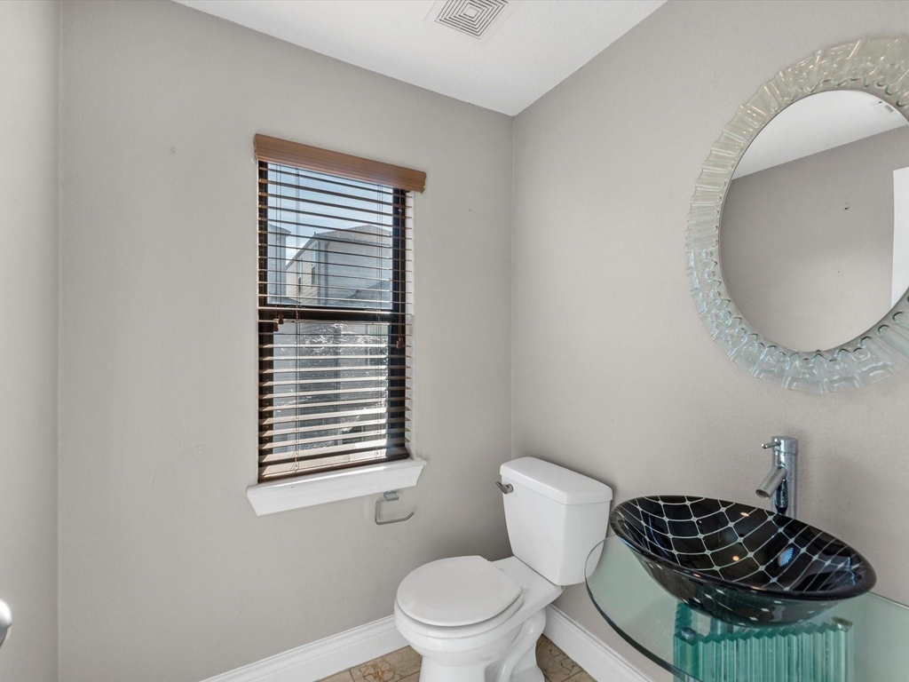 2505 Dallas - Photo 7