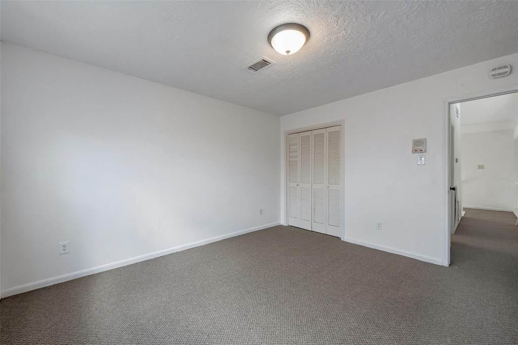 1915 Mustang Springs Drive - Photo 25