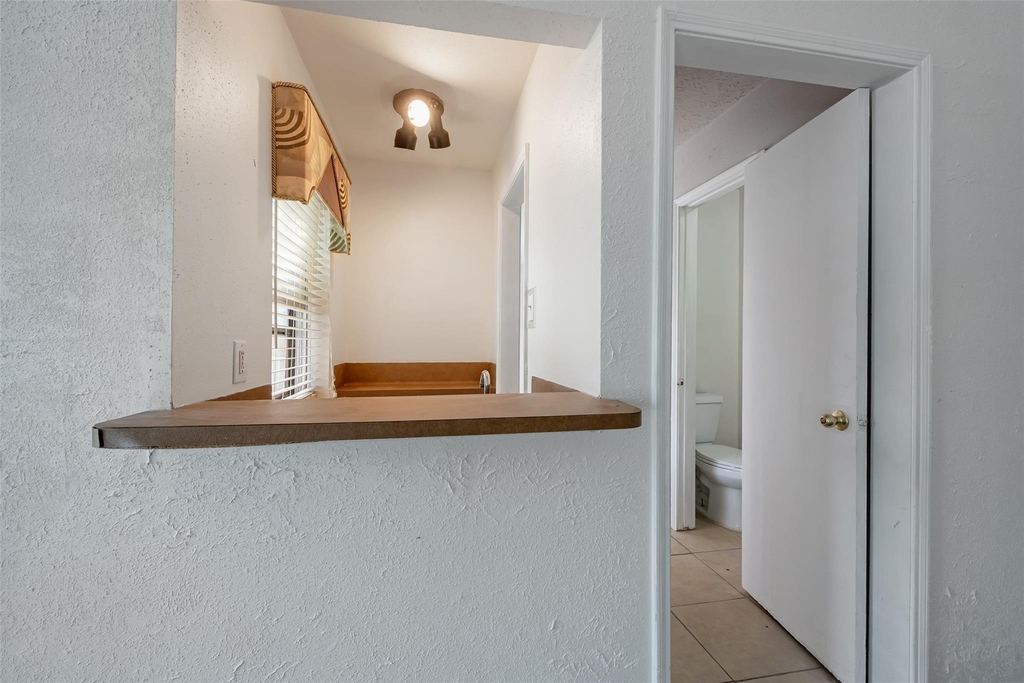1915 Mustang Springs Drive - Photo 8