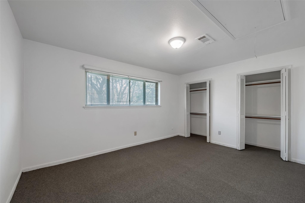 1915 Mustang Springs Drive - Photo 24