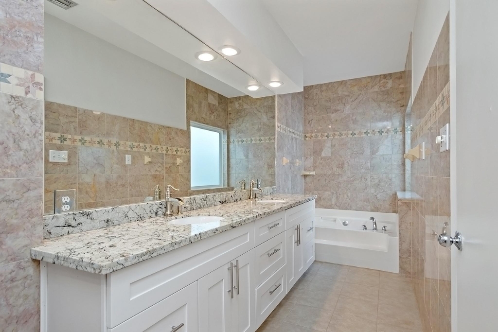 204 Marshall Street - Photo 7