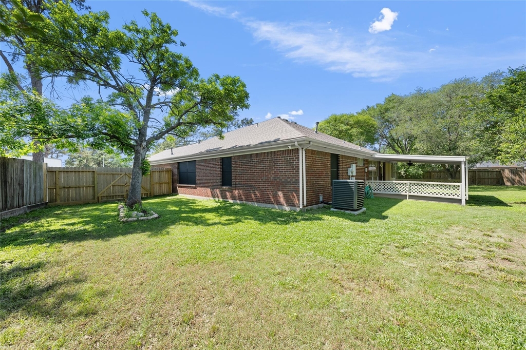 17402 Eastwood Circle - Photo 14
