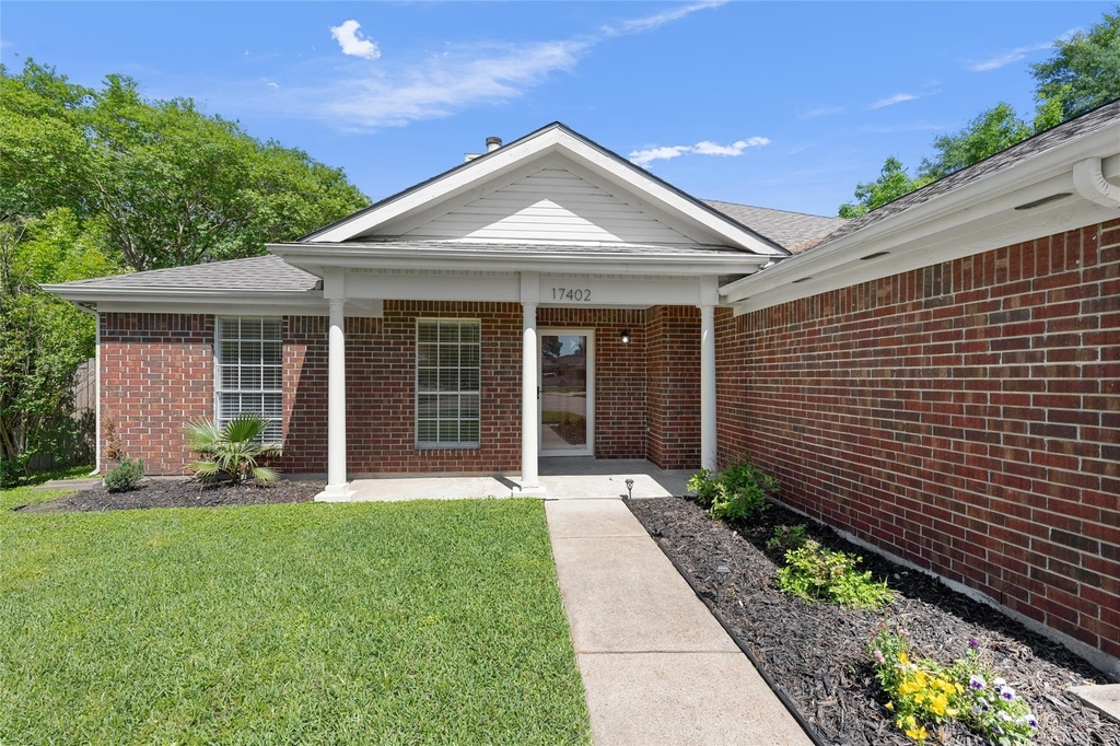 17402 Eastwood Circle - Photo 0