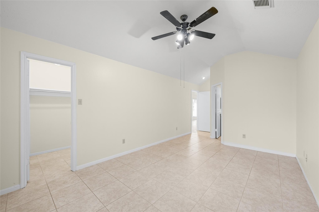17402 Eastwood Circle - Photo 5