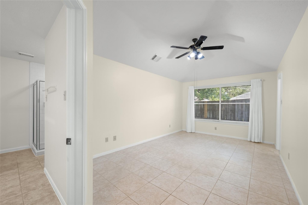 17402 Eastwood Circle - Photo 4