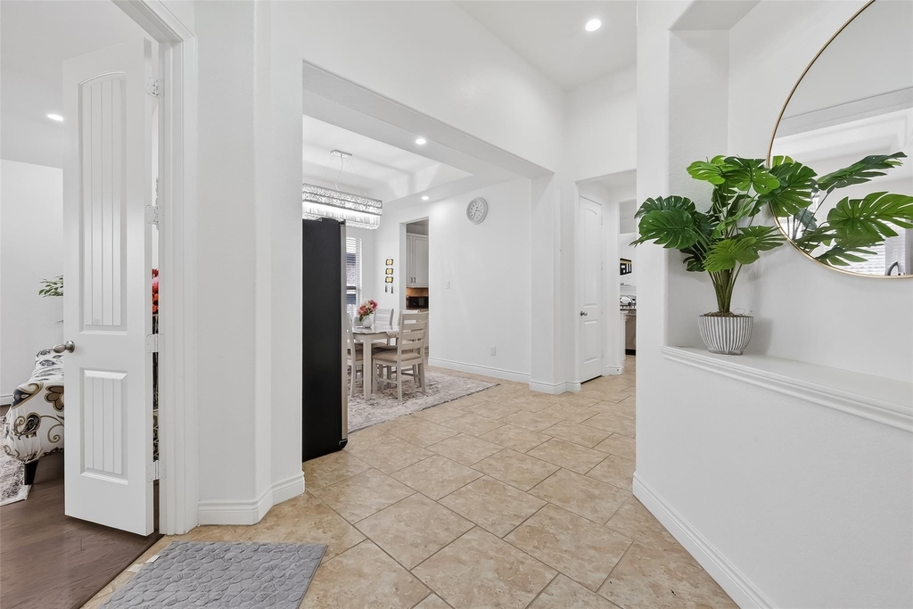 6515 Sterling Shores Lane - Photo 3