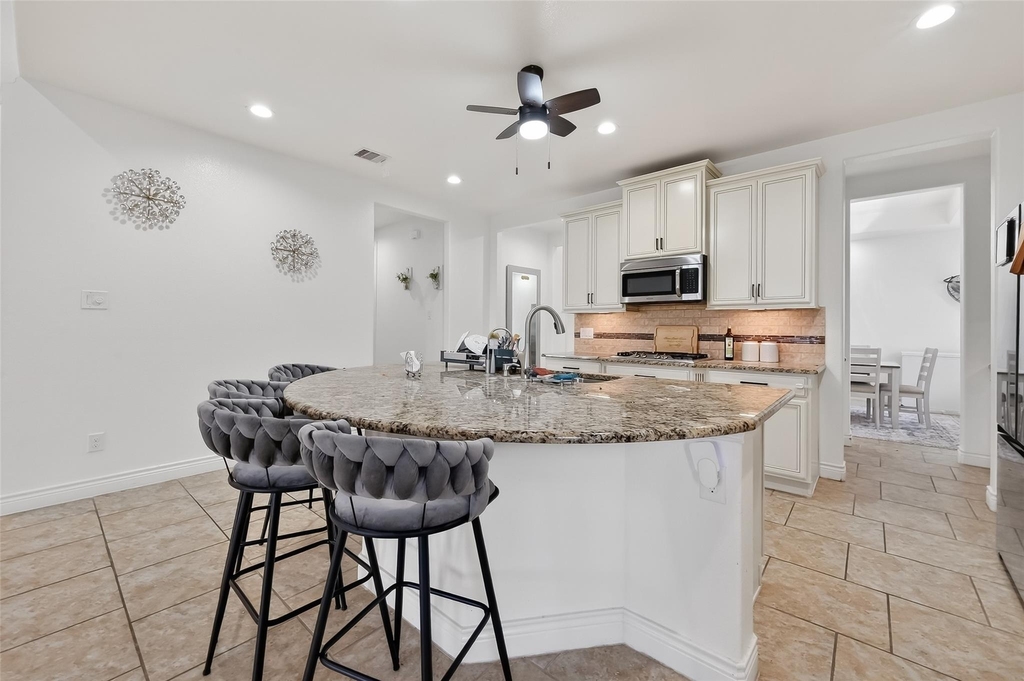 6515 Sterling Shores Lane - Photo 16