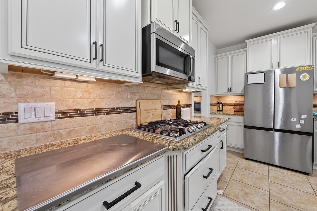 6515 Sterling Shores Lane - Photo 12