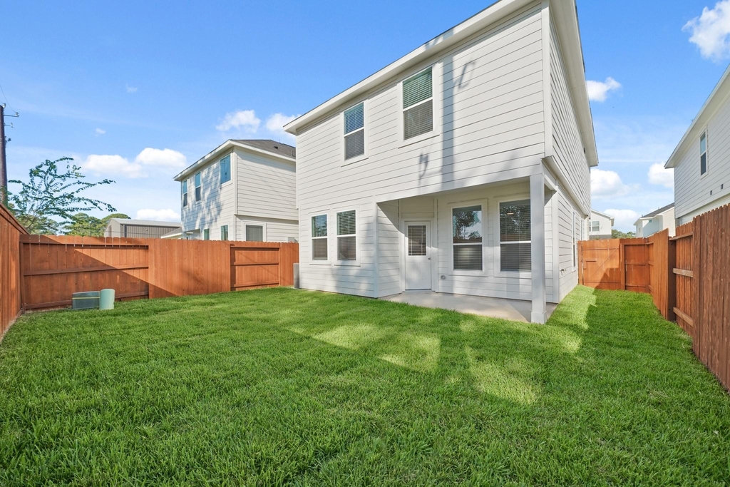 831 Red Oakland Drive - Photo 12