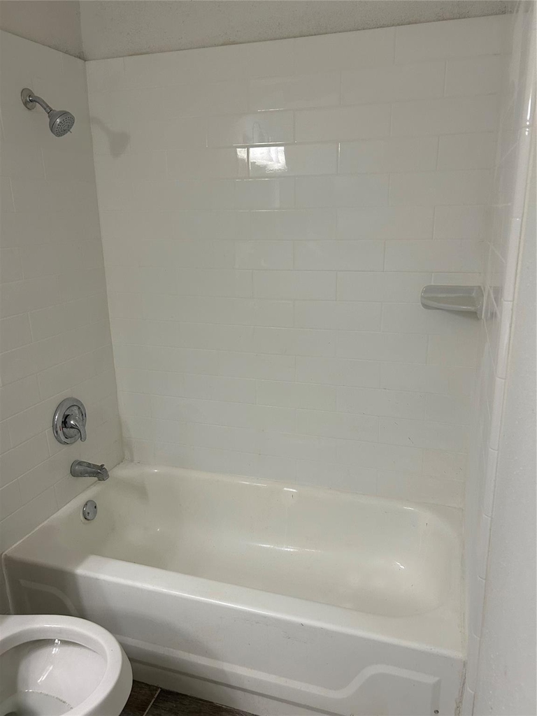 9700 Leawood Boulevard - Photo 9