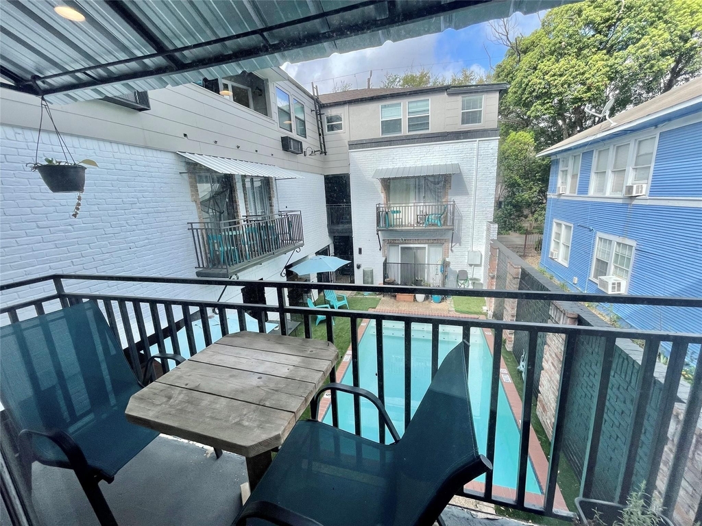 412 Pacific Street - Photo 5