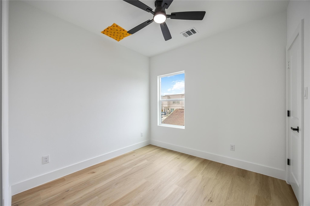 4804 Carmen Street - Photo 15