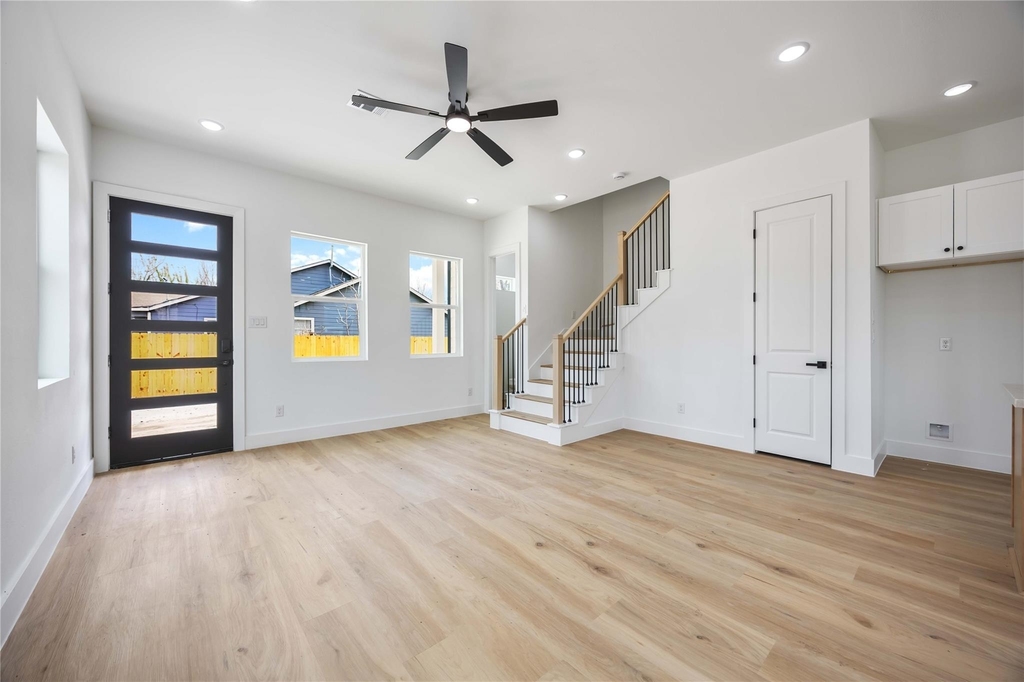4804 Carmen Street - Photo 4