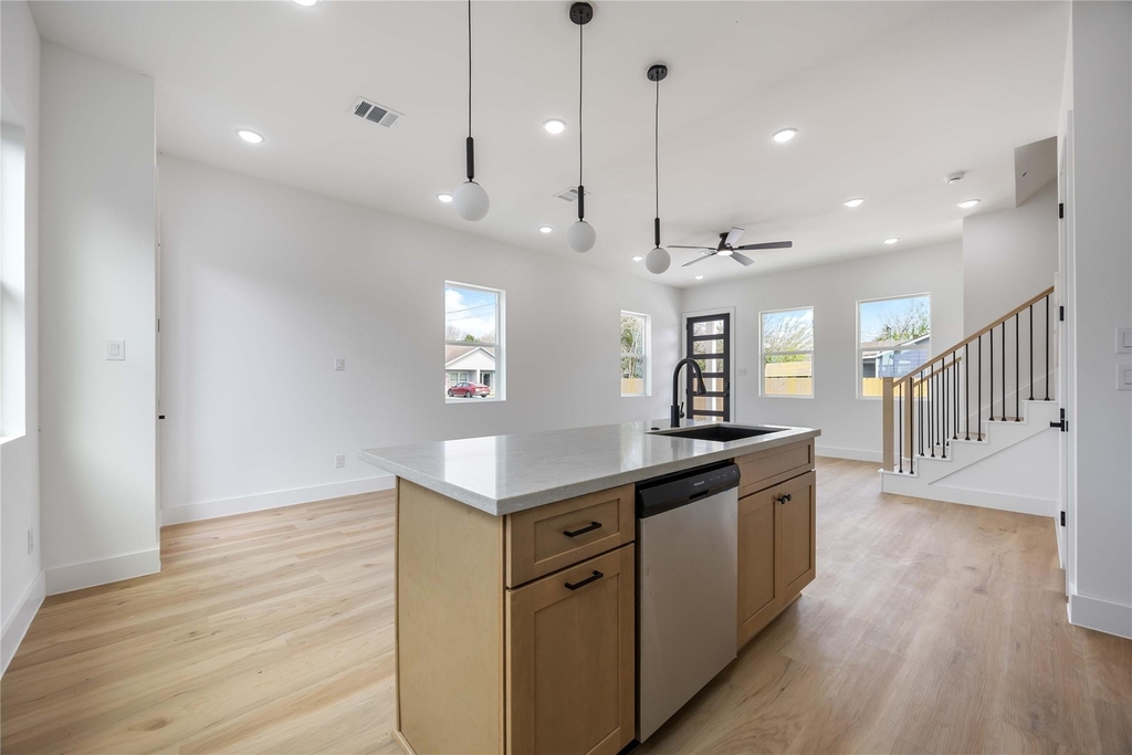 4804 Carmen Street - Photo 10