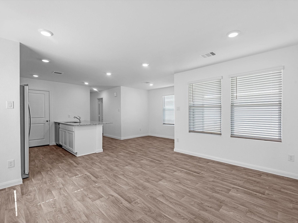 14659 New Village Drive - Photo 4