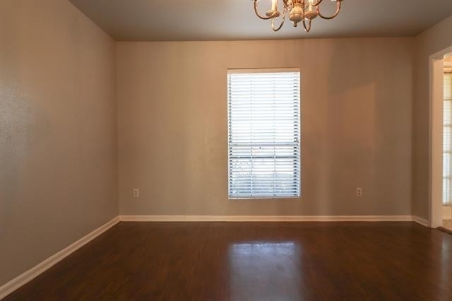 5725 Townhouse Lane - Photo 2