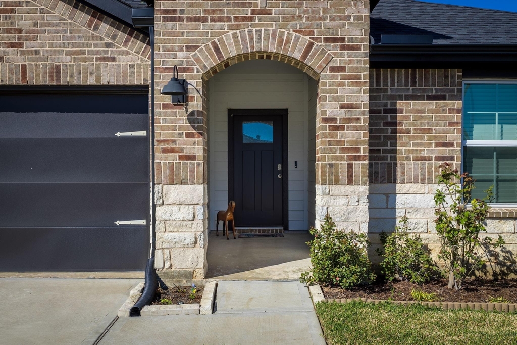 31714 Melkridge Drive - Photo 1