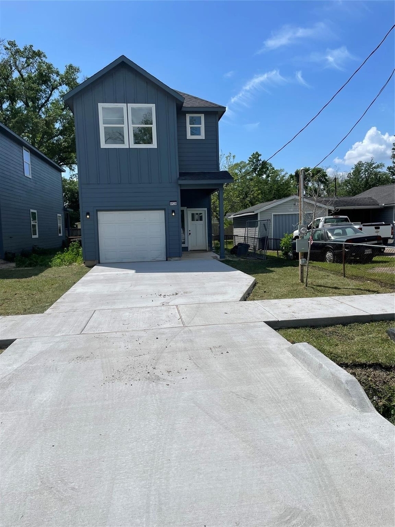 8127 Hoffman Street - Photo 0