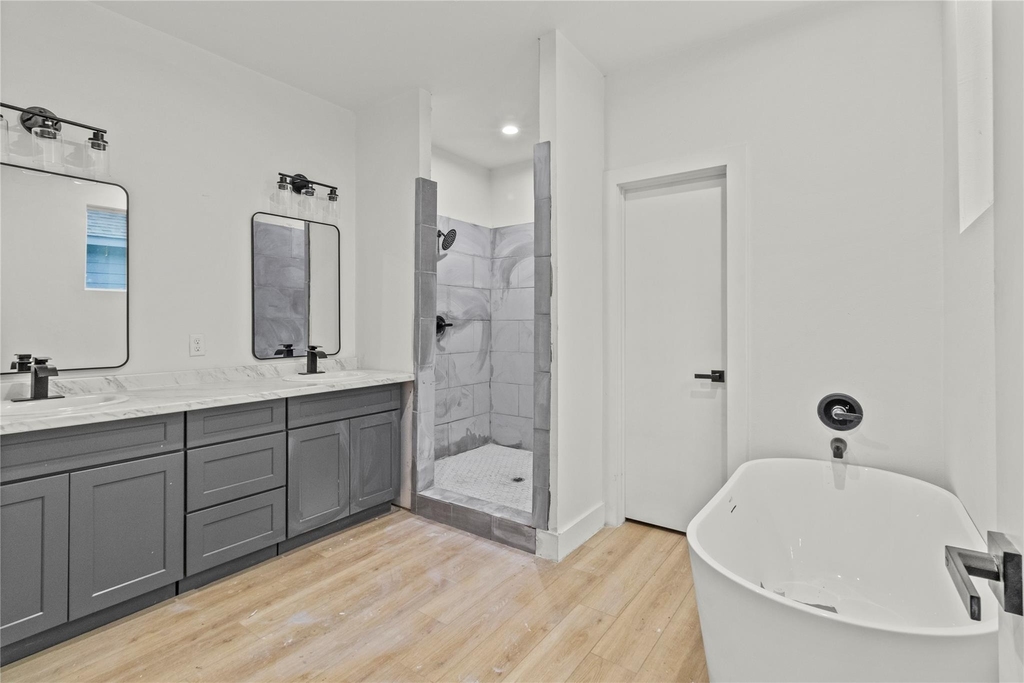 8127 Hoffman Street - Photo 13