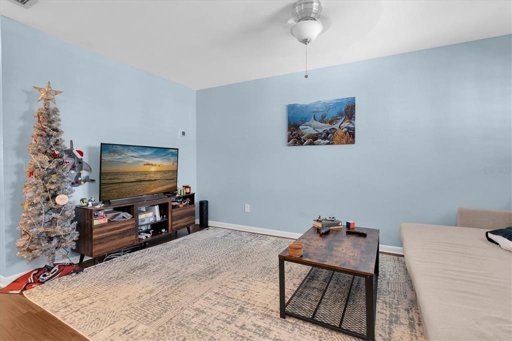 5440 S Macdill Avenue - Photo 1