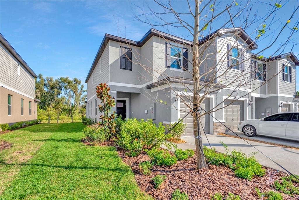 6032 Shiner Street - Photo 3