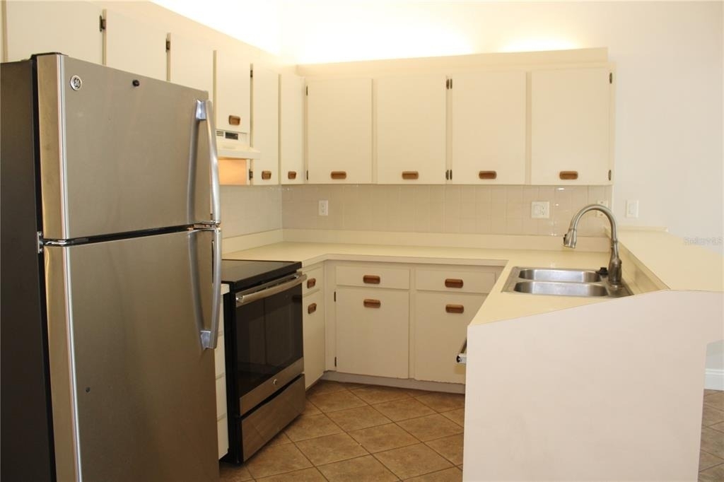 3345 Crystal Court E - Photo 2