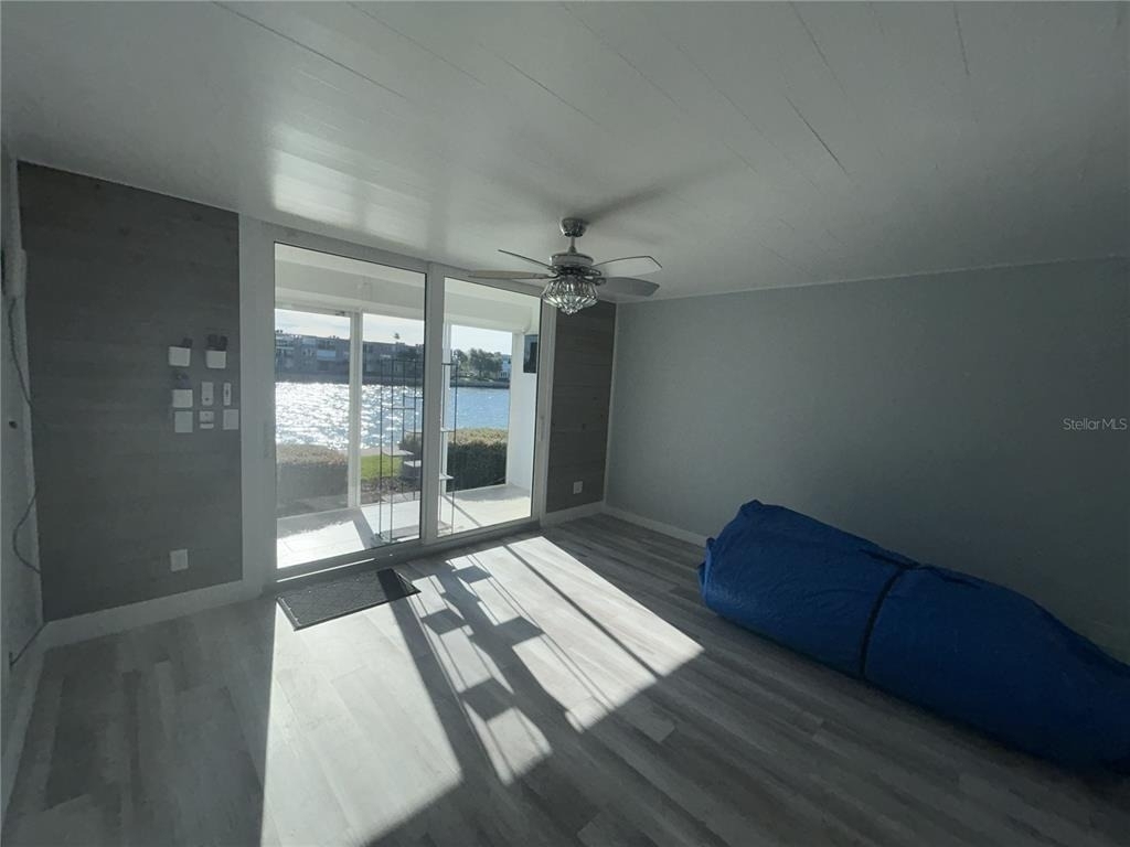 7625 Sun Island Drive S - Photo 10