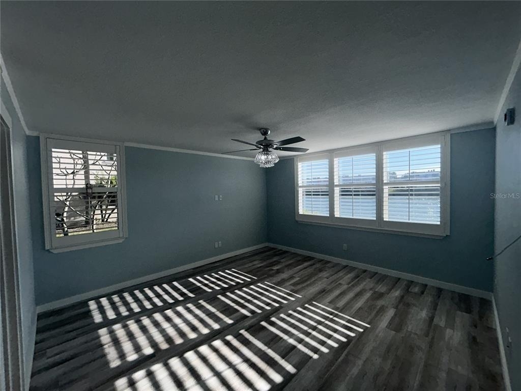 7625 Sun Island Drive S - Photo 18