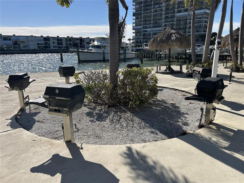 7625 Sun Island Drive S - Photo 45
