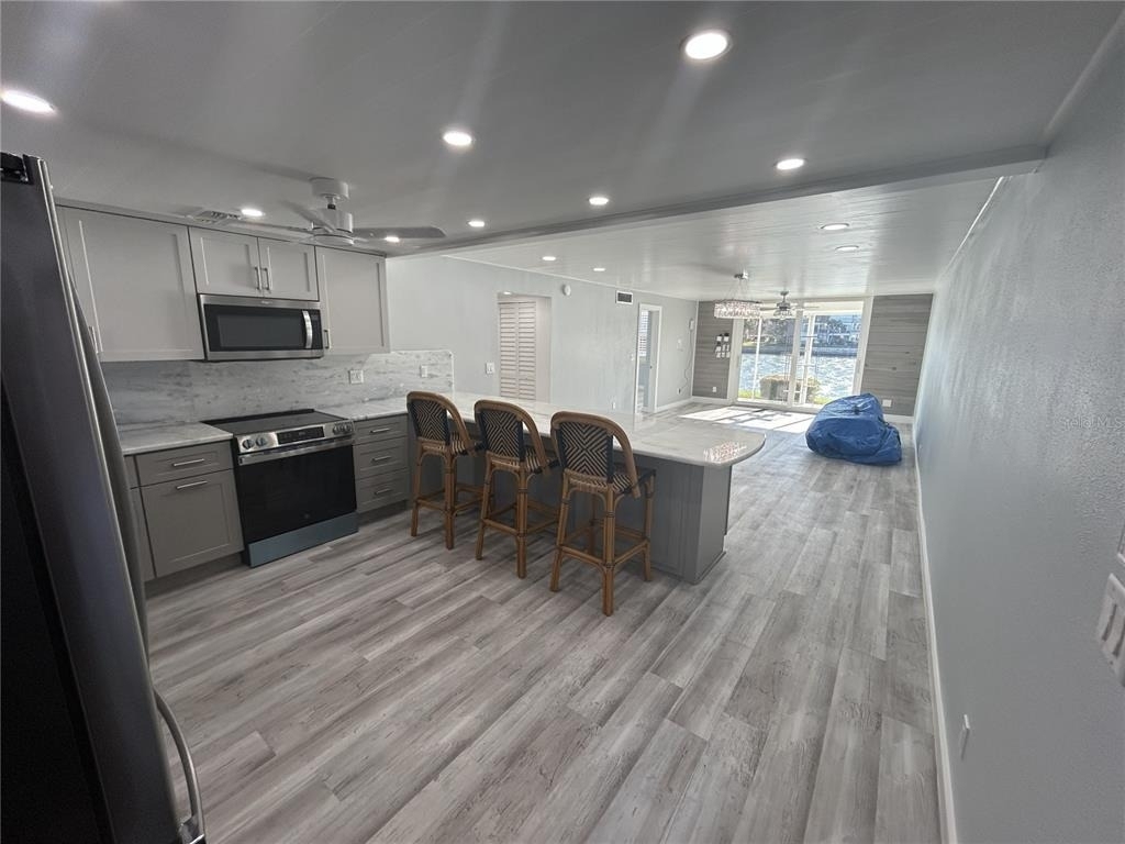 7625 Sun Island Drive S - Photo 2