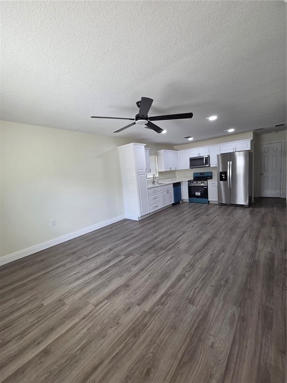 2825 Nicole Avenue - Photo 2