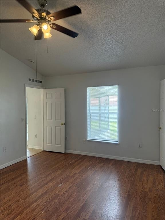 405 Francisco Way - Photo 23