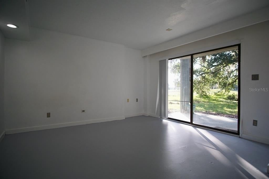 5060 Sherwood Lane - Photo 2