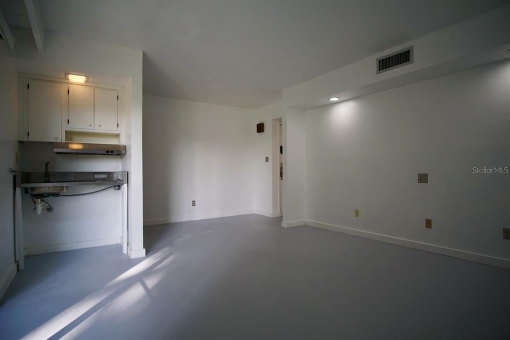 5060 Sherwood Lane - Photo 4