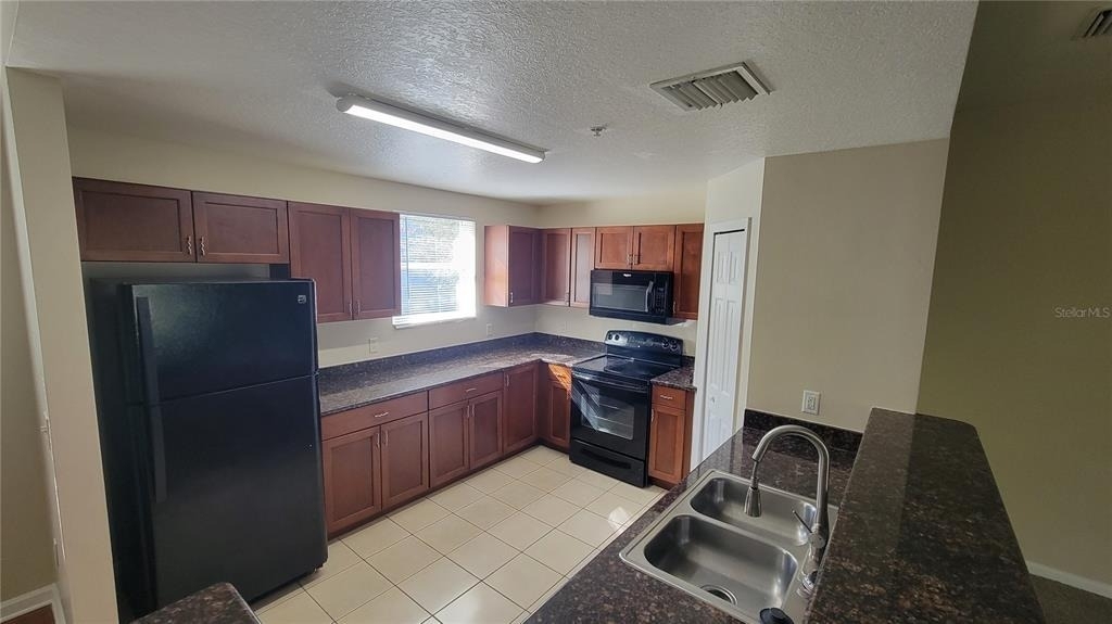 6054 Gibson Avenue - Photo 3