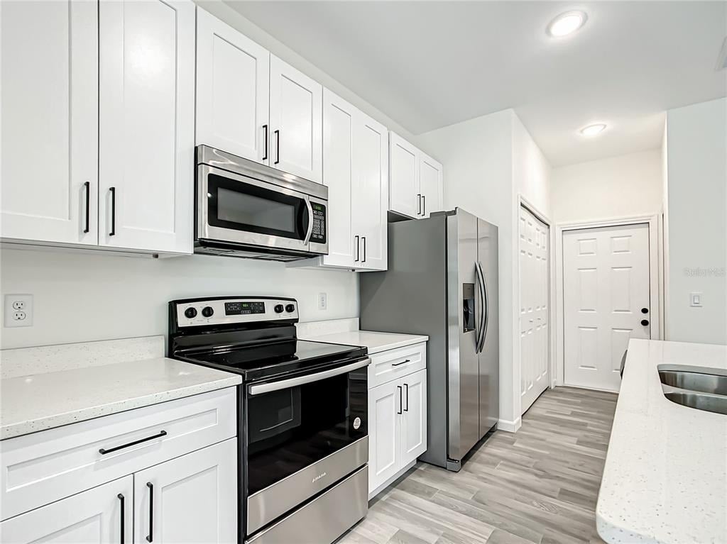 8070 Sw 131st Lane - Photo 9