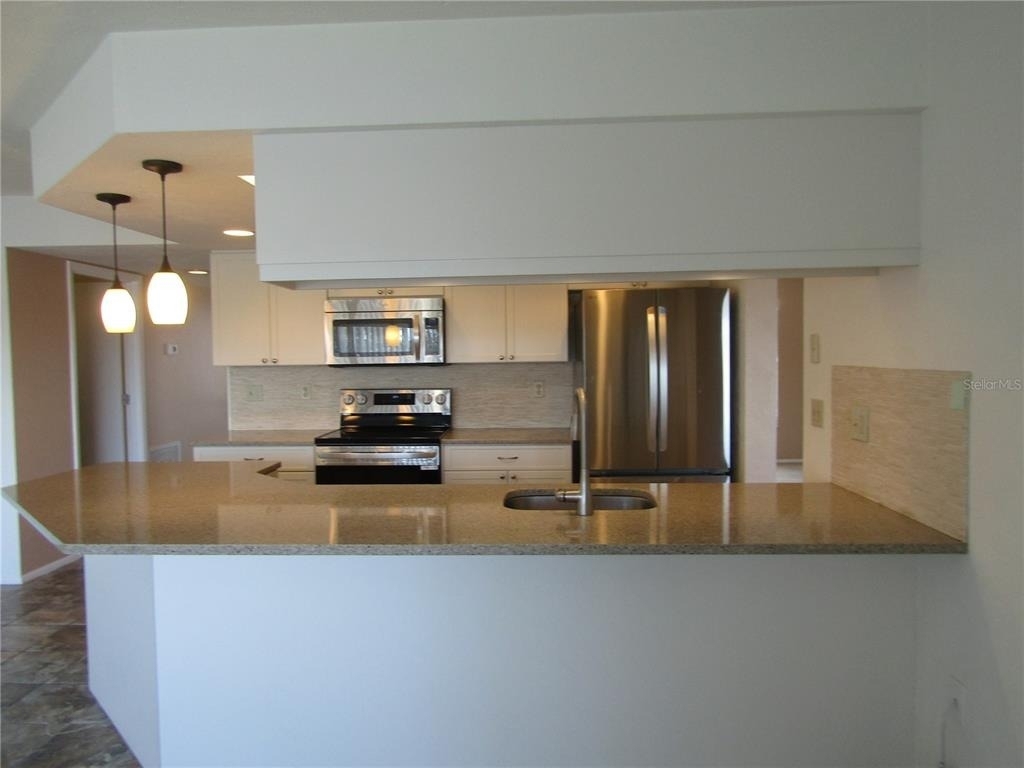 1608 Lilliput Court - Photo 4