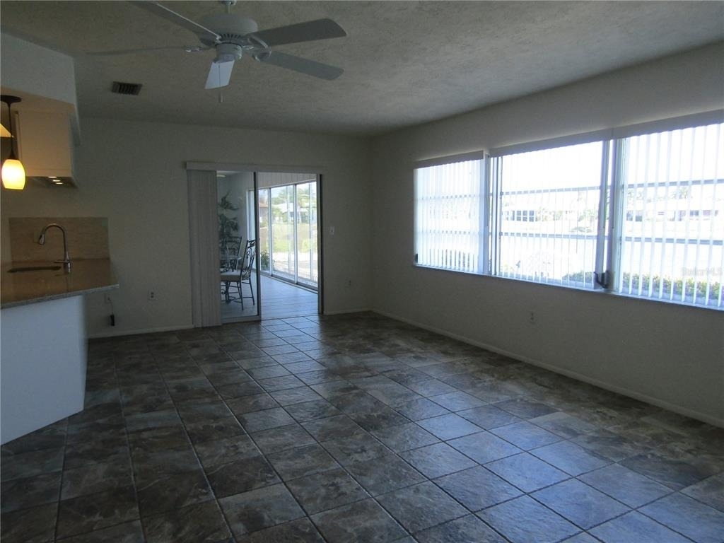 1608 Lilliput Court - Photo 6