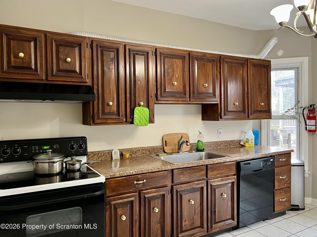 1528 Wyoming Avenue - Photo 9