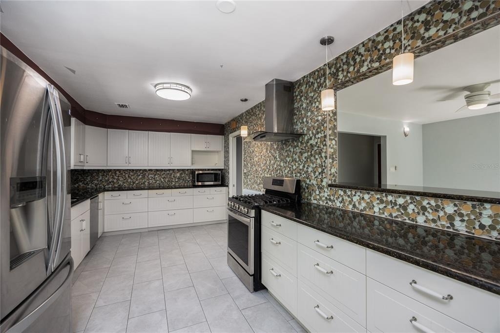 1421 Nw 30th Street - Photo 43