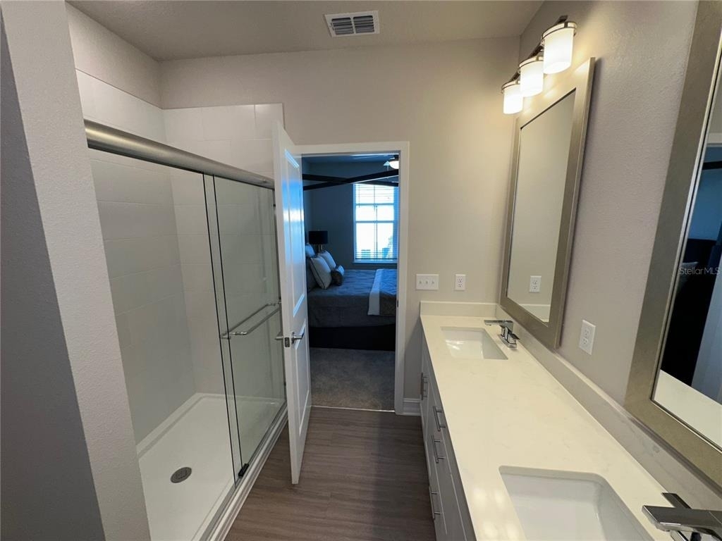 1057 E Caroline Street - Photo 8