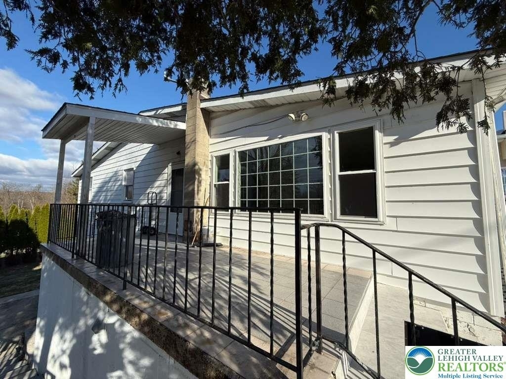 338 Washington Boulevard - Photo 0