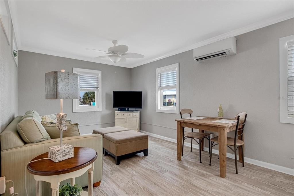 301 S Central Avenue - Photo 5