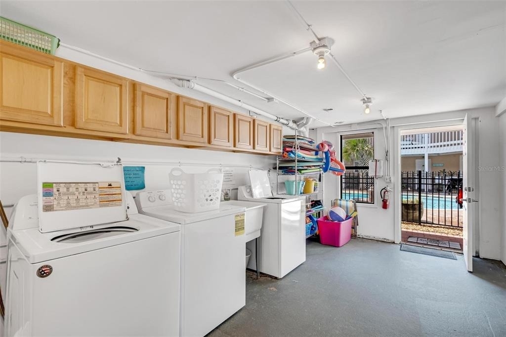 301 S Central Avenue - Photo 24