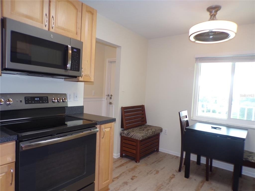 1335 Mineo Dr - Photo 4