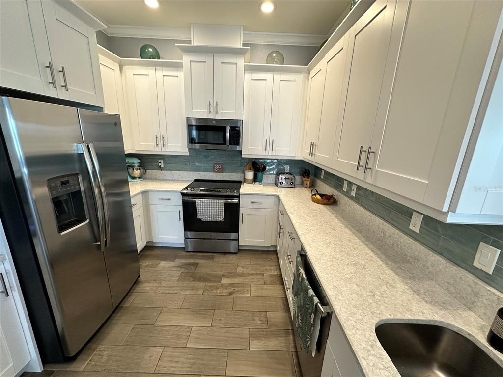 7730 34th Ave W - Photo 3