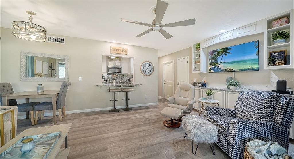 712 White Pine Tree Road - Photo 4