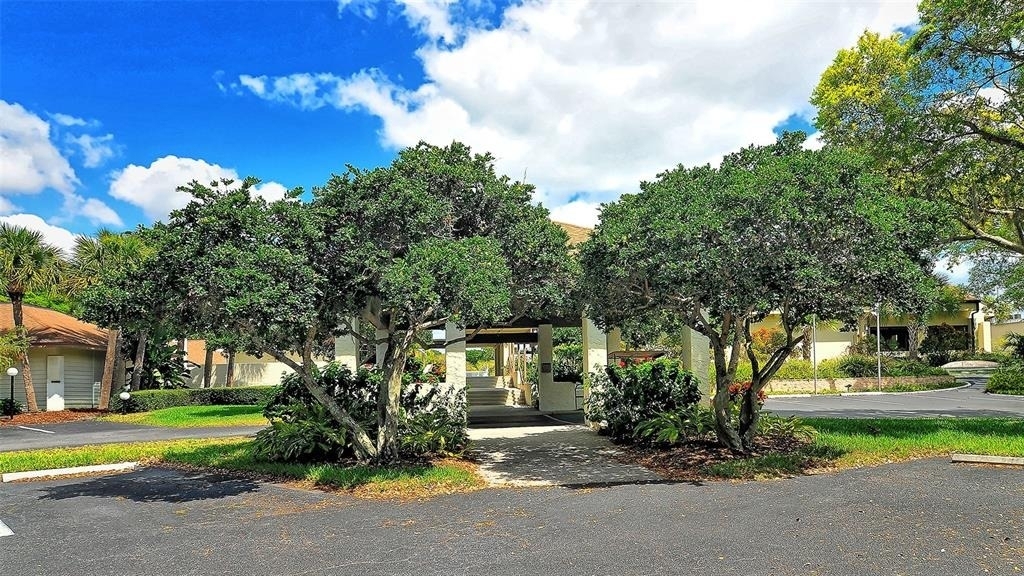 712 White Pine Tree Road - Photo 32