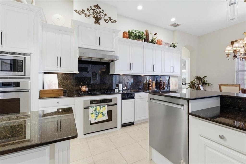1007 3rd Street E - Photo 10